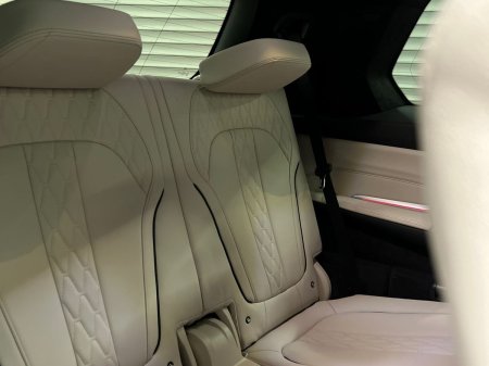 2023 BMW X7 - photo 34