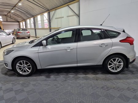 2017 Ford Focus - photo 9