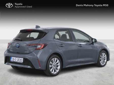 2026 Toyota Corolla - photo 2