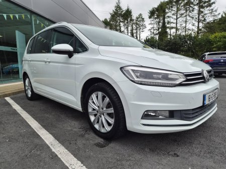 2016 Volkswagen Touran - photo 2