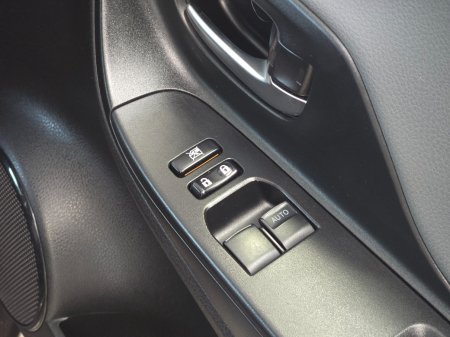 2018 Toyota Yaris - photo 15