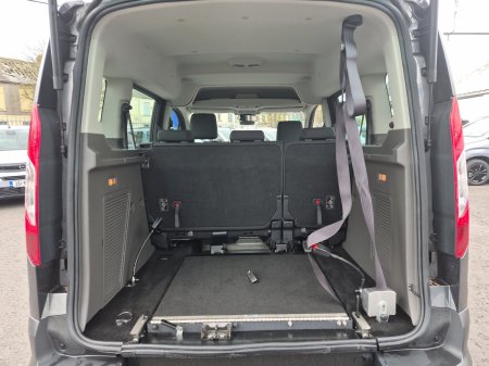 2022 Ford Tourneo Connect - photo 9