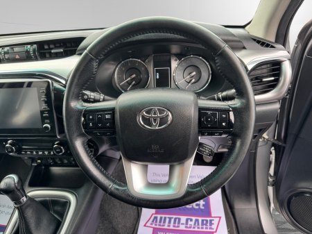2021 Toyota Hilux - photo 12