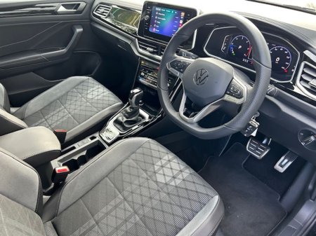 2025 Volkswagen T-Roc - photo 11