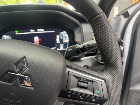 2023 Mitsubishi Outlander - photo 12