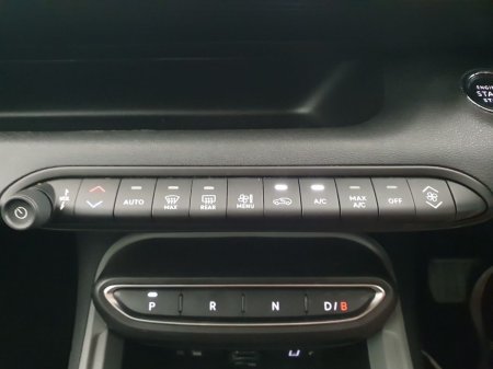 2024 Jeep Avenger - photo 24