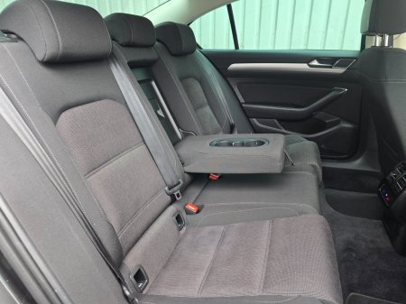 2018 Volkswagen Passat - photo 24