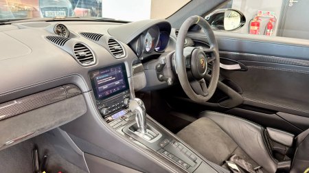 2022 Porsche 718 - photo 12