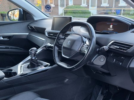 2020 Peugeot 5008 - photo 17