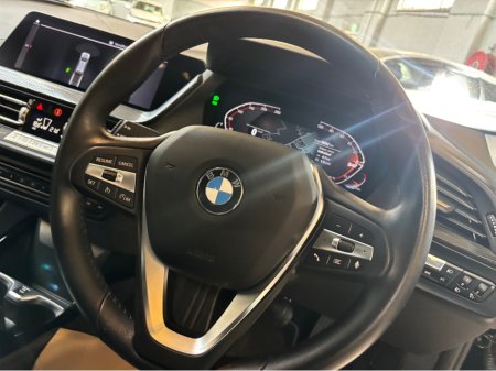 2024 BMW 1-Series - photo 12