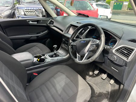 2017 Ford Galaxy - photo 3