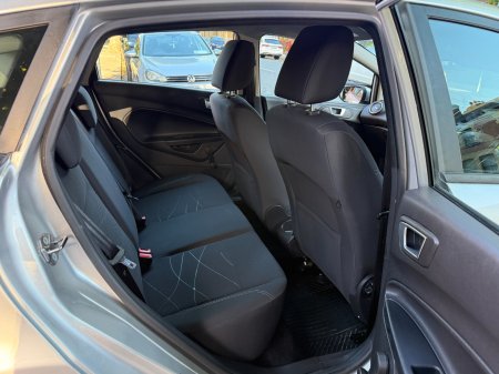 2017 Ford Fiesta - photo 13