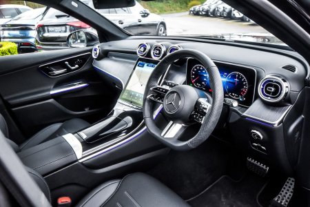 2025 Mercedes-Benz GLC - photo 12