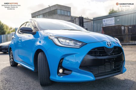 2020 Toyota Yaris - photo 2