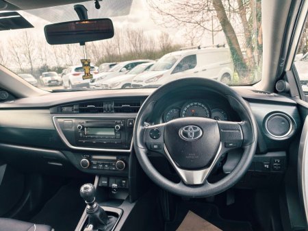 2015 Toyota Auris - photo 10
