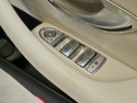 2020 Mercedes-Benz E-Class - photo 7