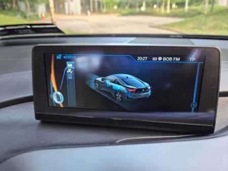 2016 BMW i8 - photo 17