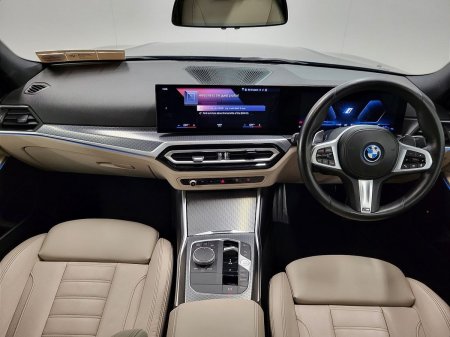 2023 BMW 3-Series - photo 4