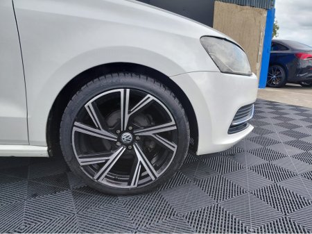 2014 Volkswagen Polo - photo 3