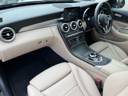 2020 Mercedes-Benz C-Class - photo 6