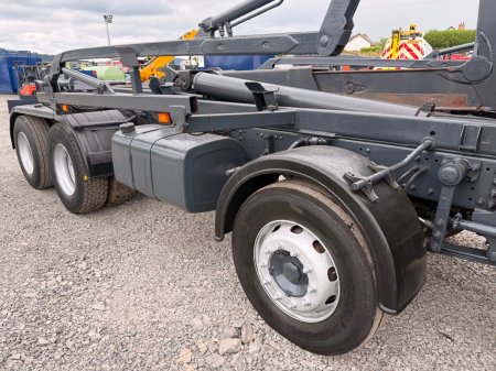 2009 Volvo FM - photo 4