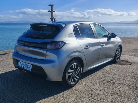 2023 Peugeot 208 - photo 7