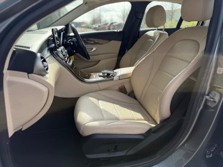 2017 Mercedes-Benz C-Class - photo 25