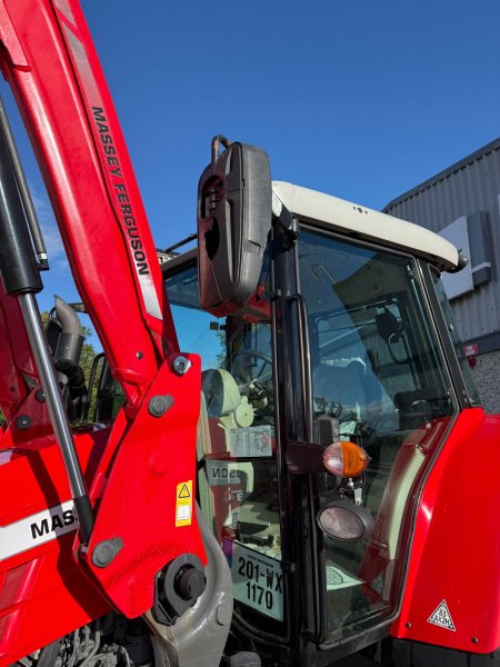 2020 Massey Ferguson Massey Ferguson 5712 S - photo 18