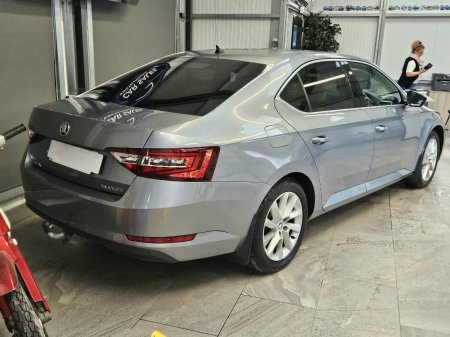 2018 Skoda Superb - photo 2