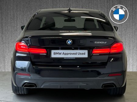 2022 BMW 5-Series - photo 15
