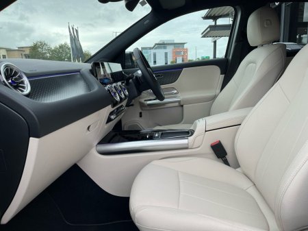 2025 Mercedes-Benz GLA - photo 14