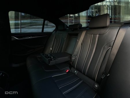 2020 BMW 5-Series - photo 26