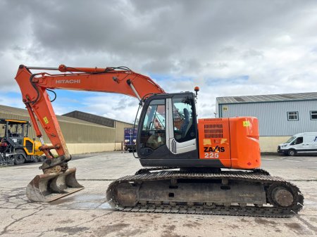 0 HITACHI 