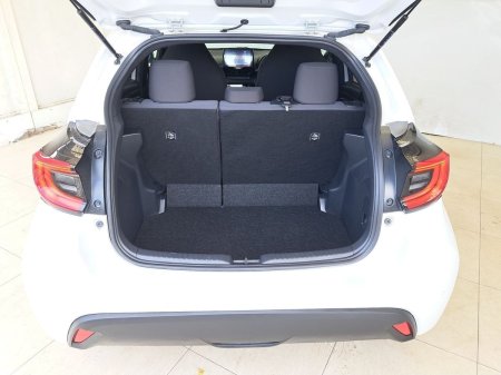 2024 Toyota Yaris - photo 27
