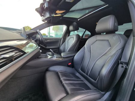2018 BMW 5-Series - photo 12