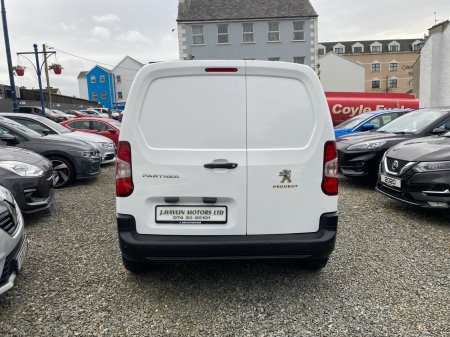 2021 Peugeot Partner - photo 29