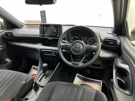 2021 Toyota Yaris - photo 17