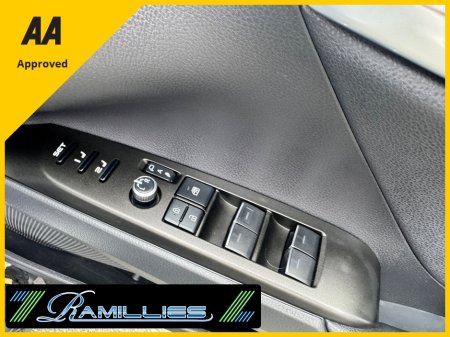2023 Toyota Camry - photo 17