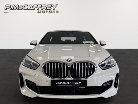 2021 BMW 1-Series - photo 2