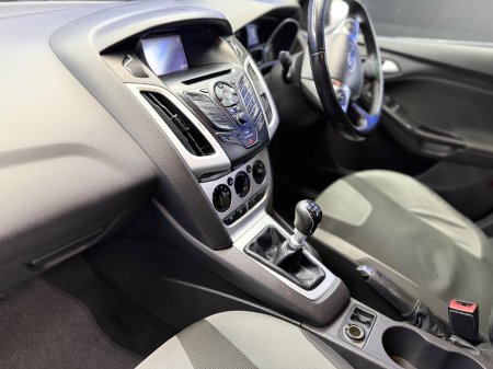2012 Ford Focus - photo 16