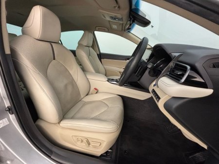 2023 Toyota Camry - photo 19