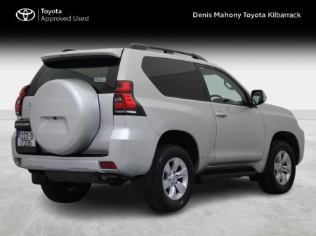 2022 Toyota Land Cruiser - photo 2