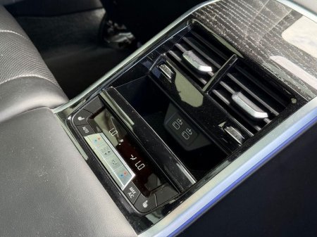 2021 BMW 8-Series - photo 9