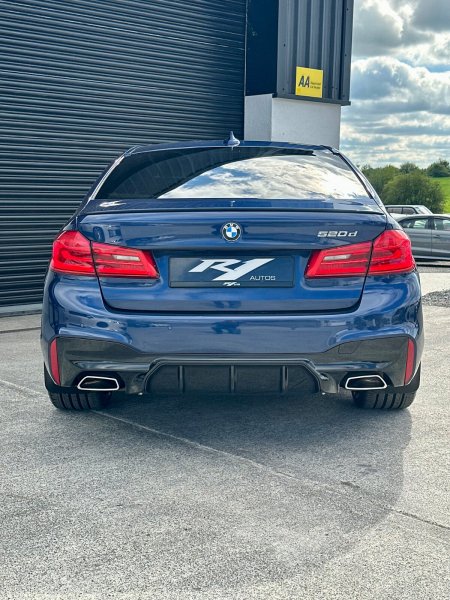 2018 BMW 5-Series - photo 12