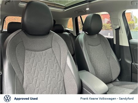 2025 Volkswagen Tiguan - photo 26