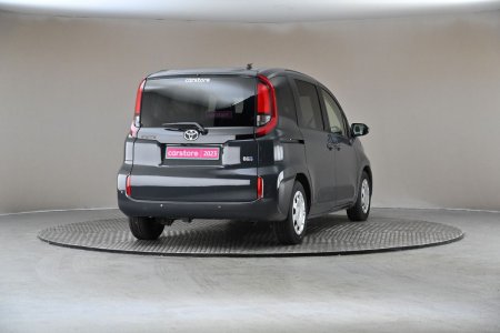 2023 Toyota Sienta - photo 8