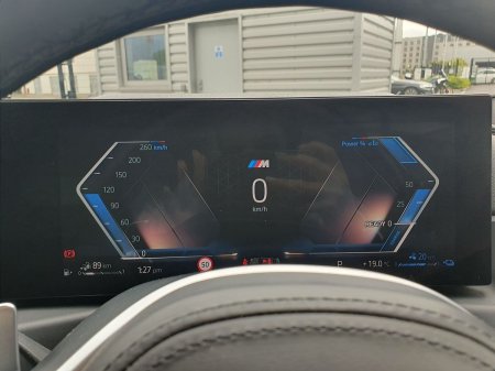 2023 BMW 3-Series - photo 9