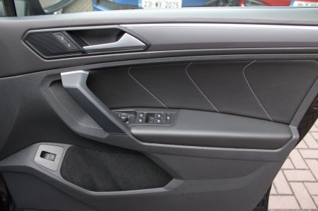 2020 Volkswagen Tiguan - photo 10