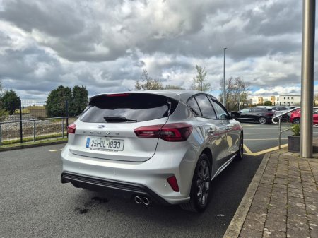 2025 Ford Focus - photo 4