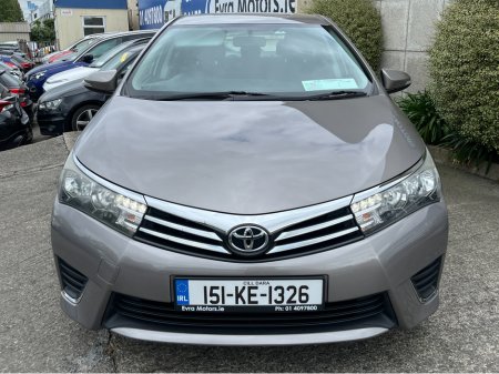 2015 Toyota Corolla - photo 2